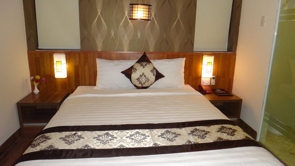 Minh Nhat Hotel Nha Trang Værelse billede