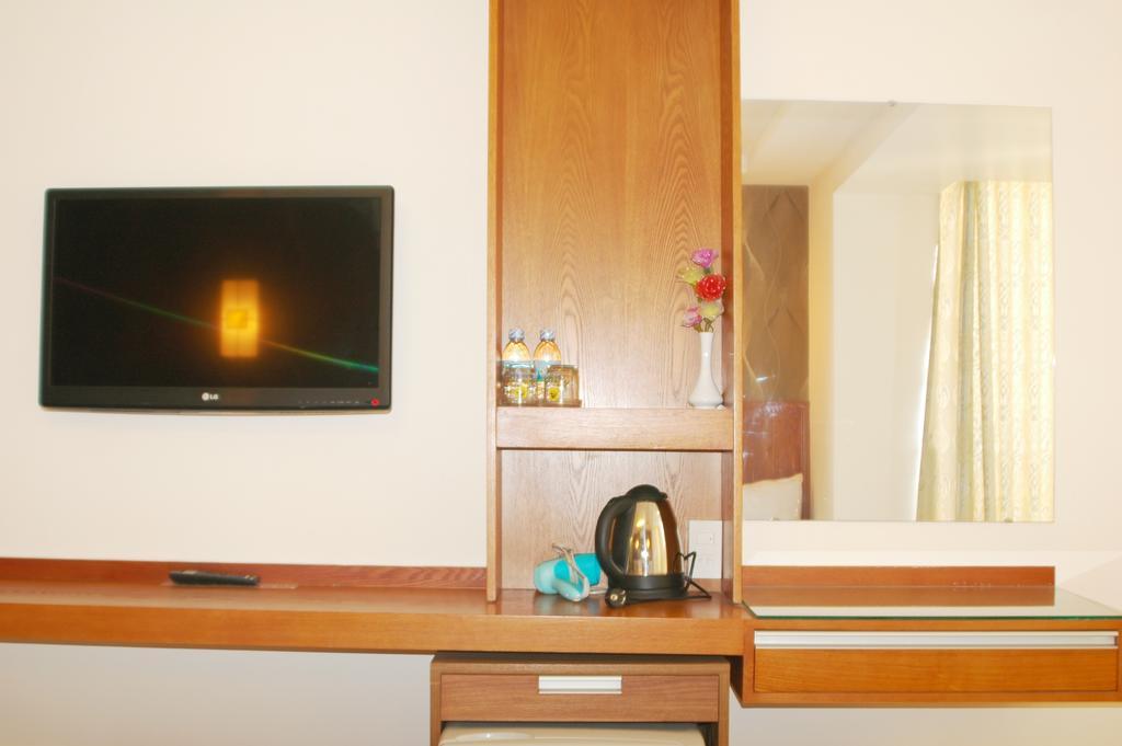 Minh Nhat Hotel Nha Trang Værelse billede