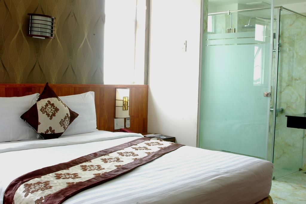 Minh Nhat Hotel Nha Trang Værelse billede