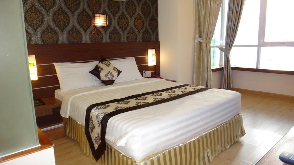Minh Nhat Hotel Nha Trang Værelse billede