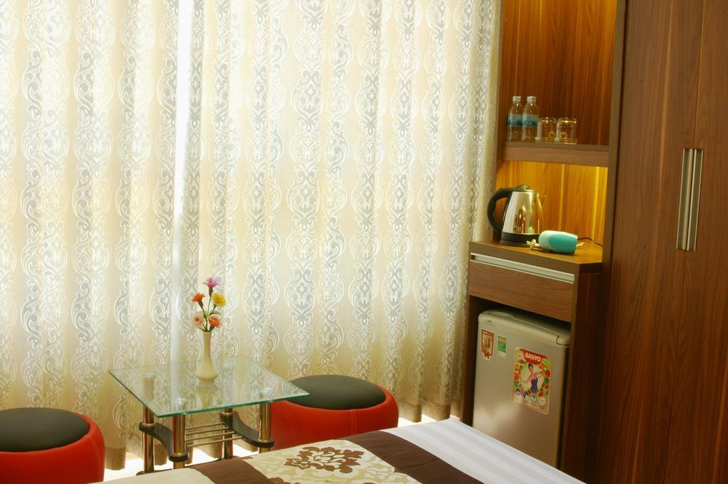 Minh Nhat Hotel Nha Trang Værelse billede