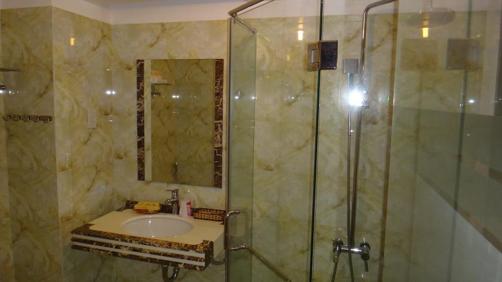 Minh Nhat Hotel Nha Trang Værelse billede
